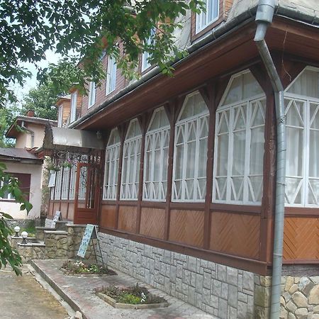 Prut Hotel Yaremche Exterior photo