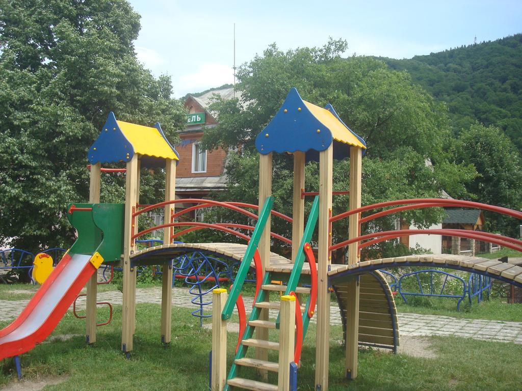 Prut Hotel Yaremche Exterior photo